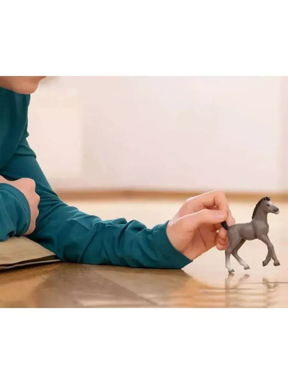 Фигурка Французская верховая жеребенок Schleich 13957