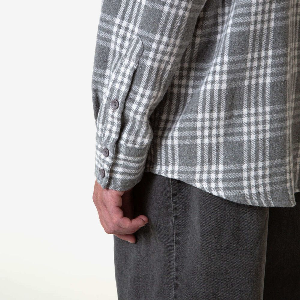 Рубашка Меч Plaid Flannel серо-белая
