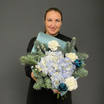 Зимний букет «‎Неоновая вьюга»