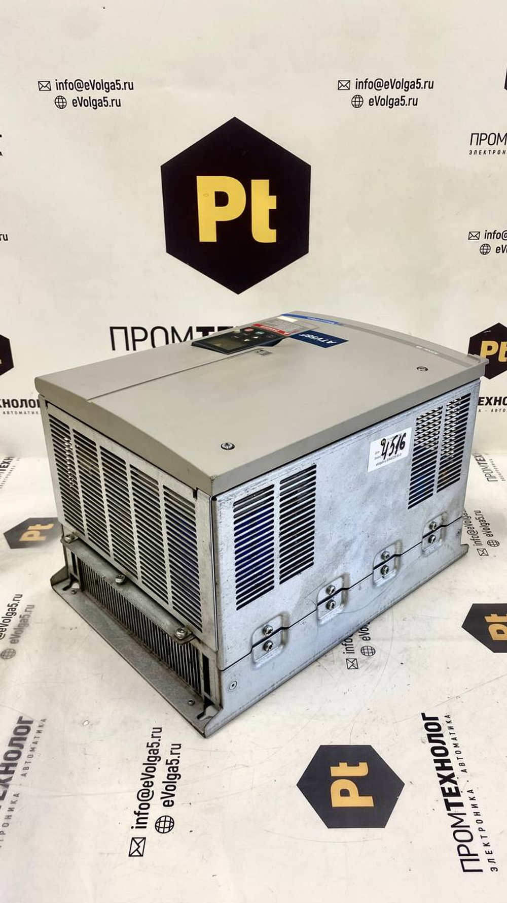 Telemecanique ATV58FHU90N4305 б/у