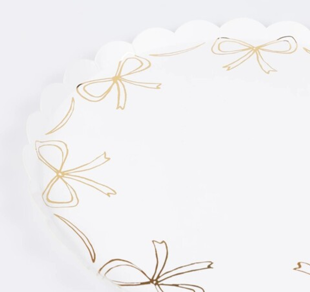 Тарелки большие "Золотые бантики" 8 шт. (2025)