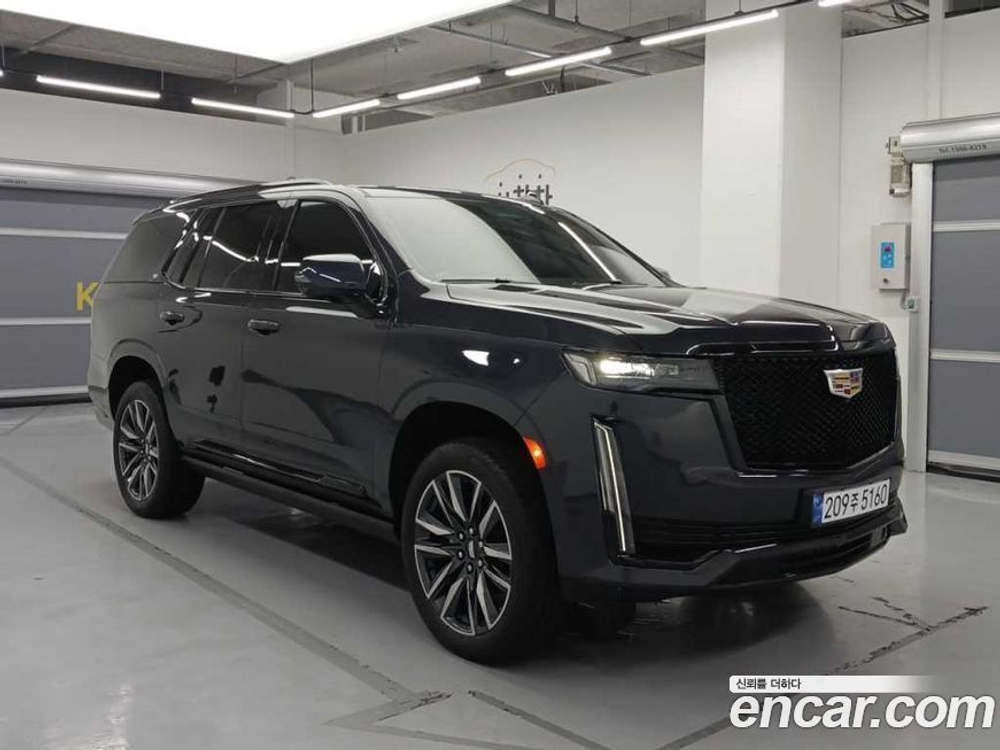 Cadillac Escalade 5 Generation 6.2 (12.2023)