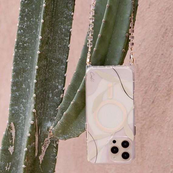 Чехол Uniq Coehl MagSafe для iPhone 16 Pro Max Verdure Spring Blossom (IP6.9P(2024)-VERMSBLS)