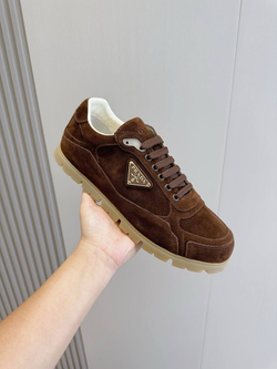 Кроссовки Prada