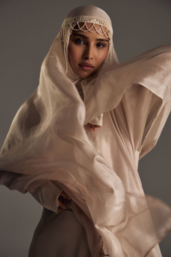 Шарф шелковый бежевый