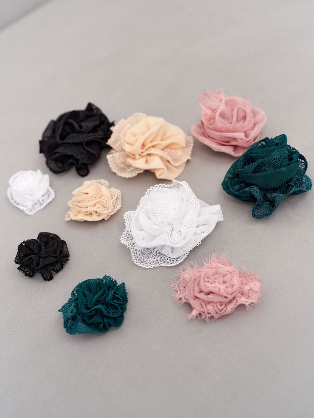 Кружевная розочка маленькая