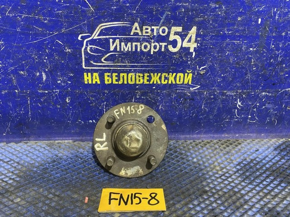 Ступица задняя левая NISSAN PULSAR 1998