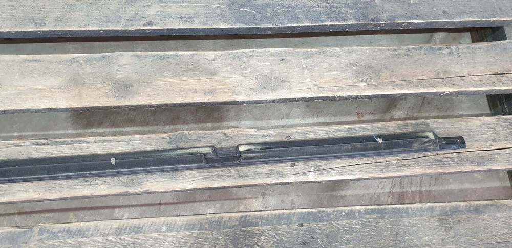 Молдинг двери задней правой Mercedes E (W213) 16-нв Б/У Оригинал A2137302405