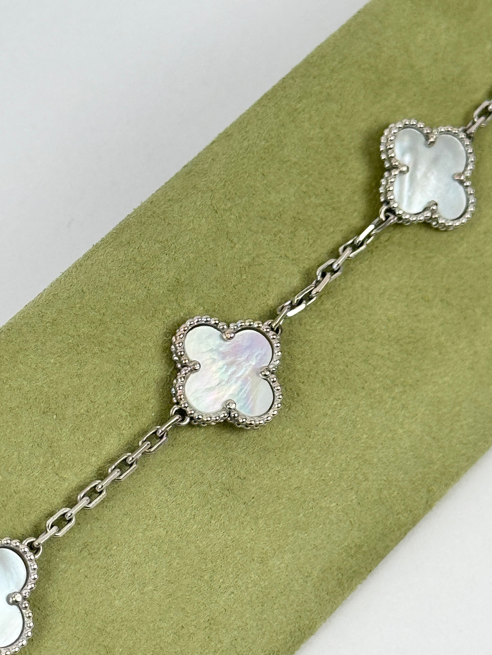 Браслет Van Cleef & Arpels Vintage Alhambra bracelet