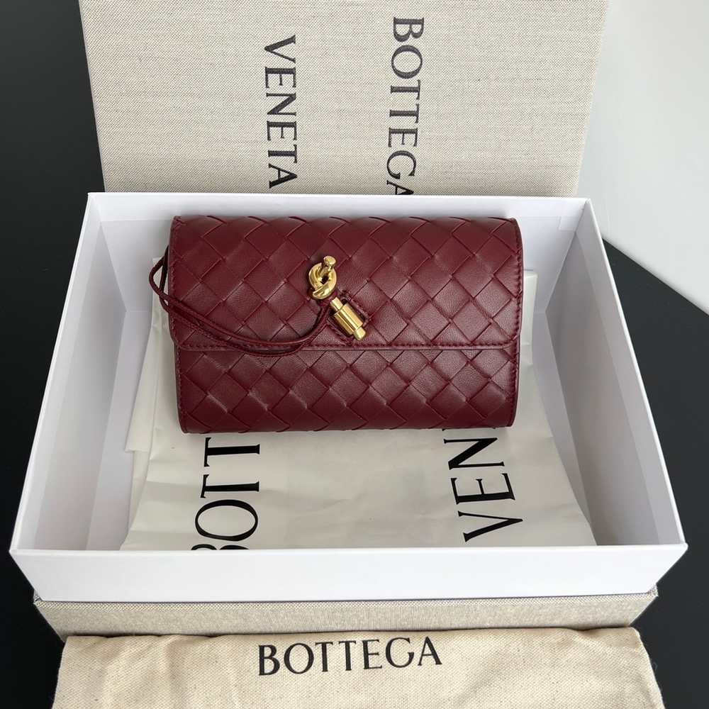 Bottega Veneta Andiamo Large Flap Wallet
