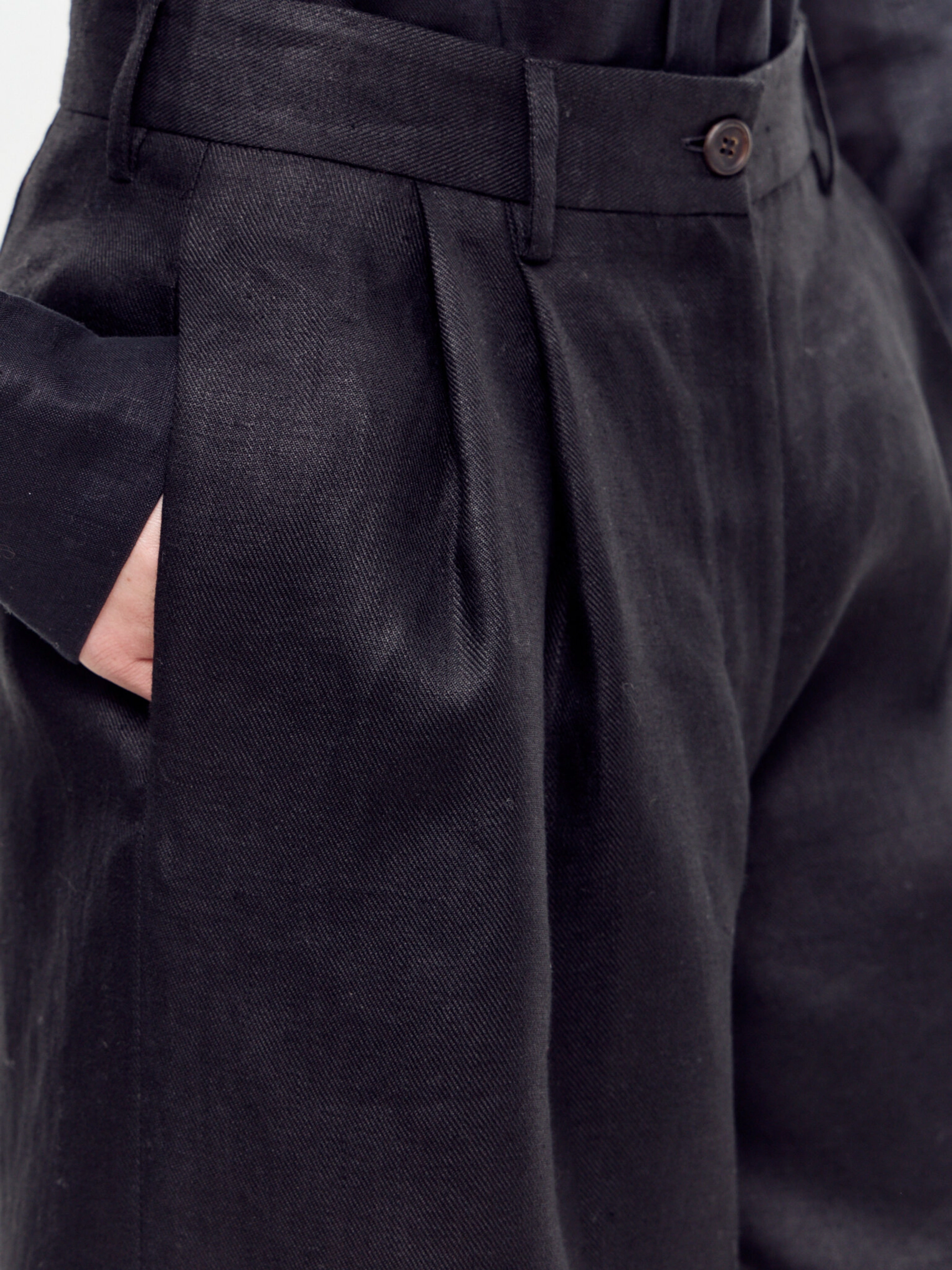 Льняные шорты