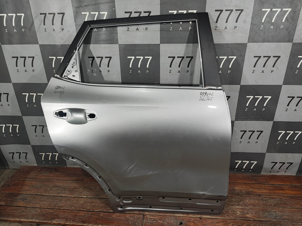 Дверь задняя правая Kia Seltos 19-нв Б/У Оригинал 77004Q5000