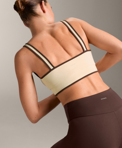 Oysho Топ Comfortlux с контрастными деталями, ванильный