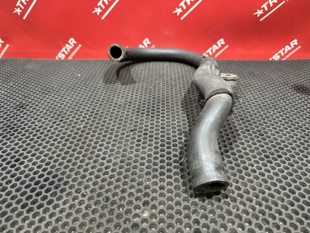 Патрубок охлаждающей жидкости