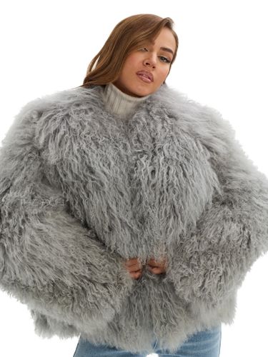 Серая короткая шуба из меха ламы