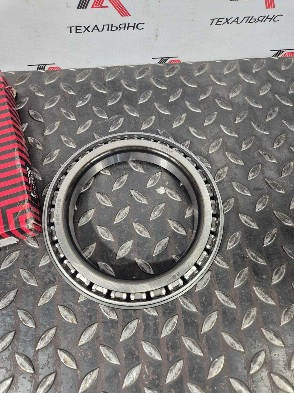 Подшипник 045182