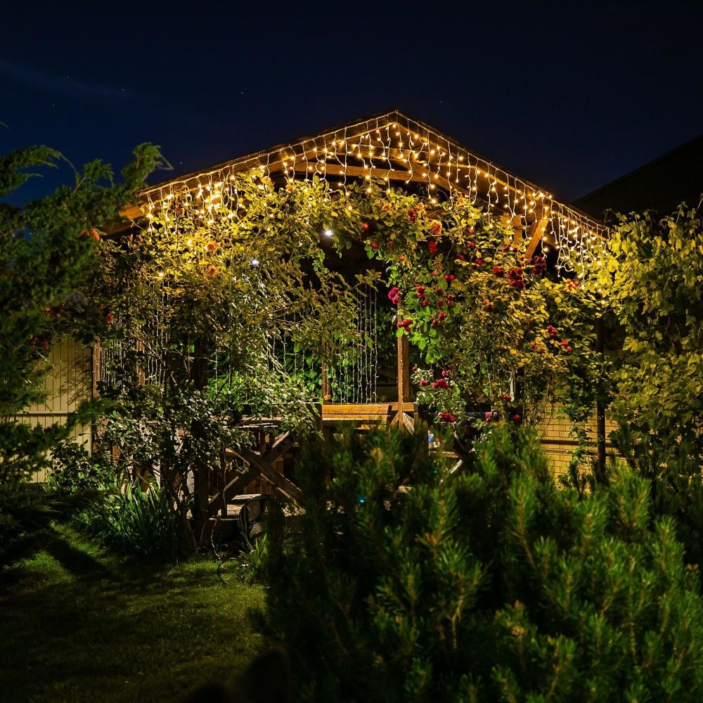 ULD-B6007-200-STK WARM WHITE IP44 Бахрома светодиодная со статическим свечением. 6м. Соединяемая. 200 светодиодов. Теплый белый свет. Провод прозрачный. ТМ Uniel