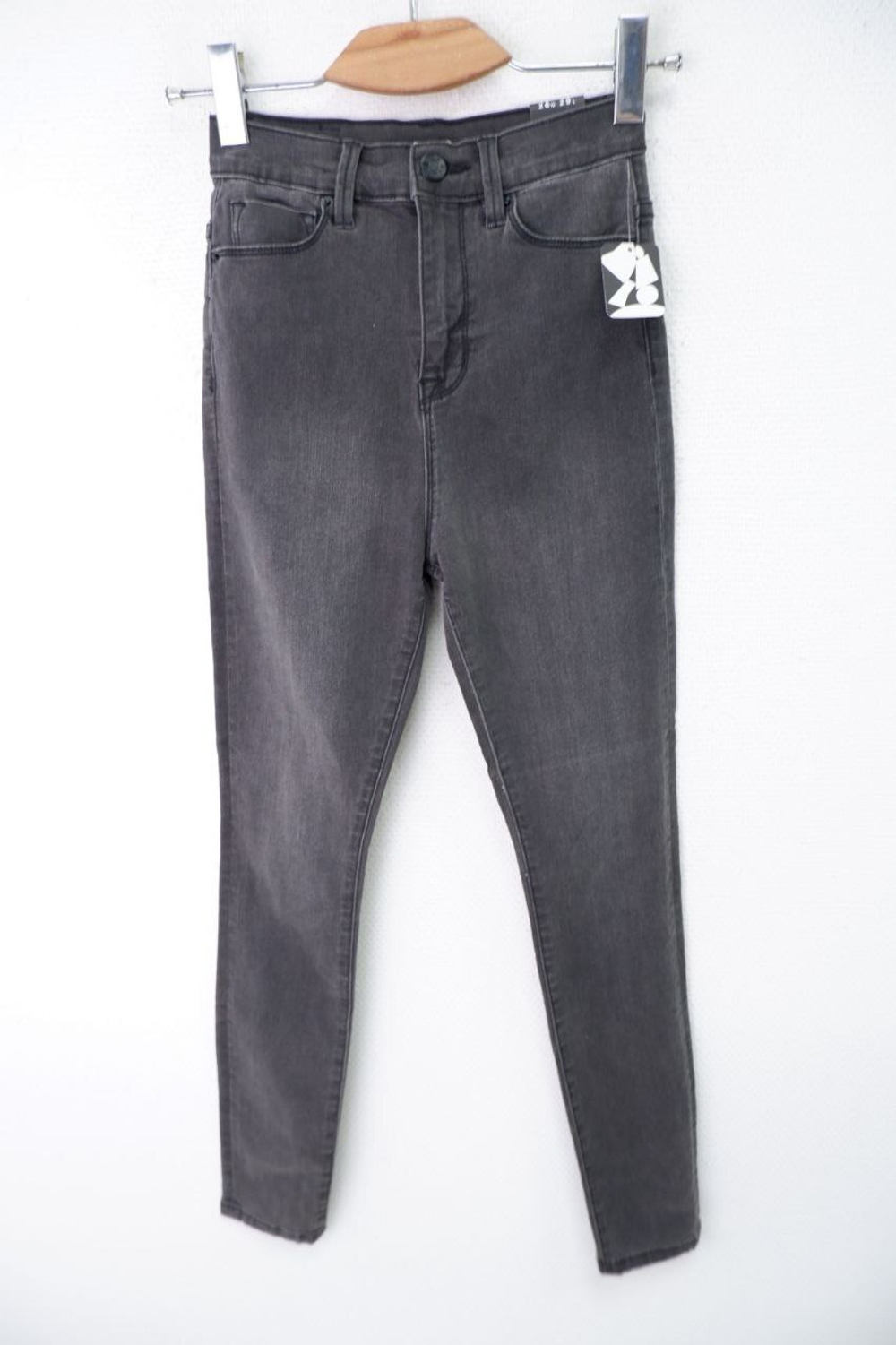 Джинсы BDG серые 42 размер, новые