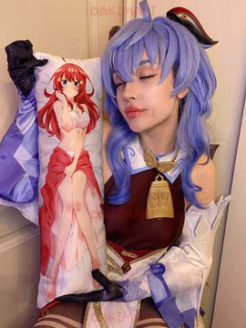 Мини дакимакура Ицуки Накано из Пять невест арт. M0835, 60х20 см