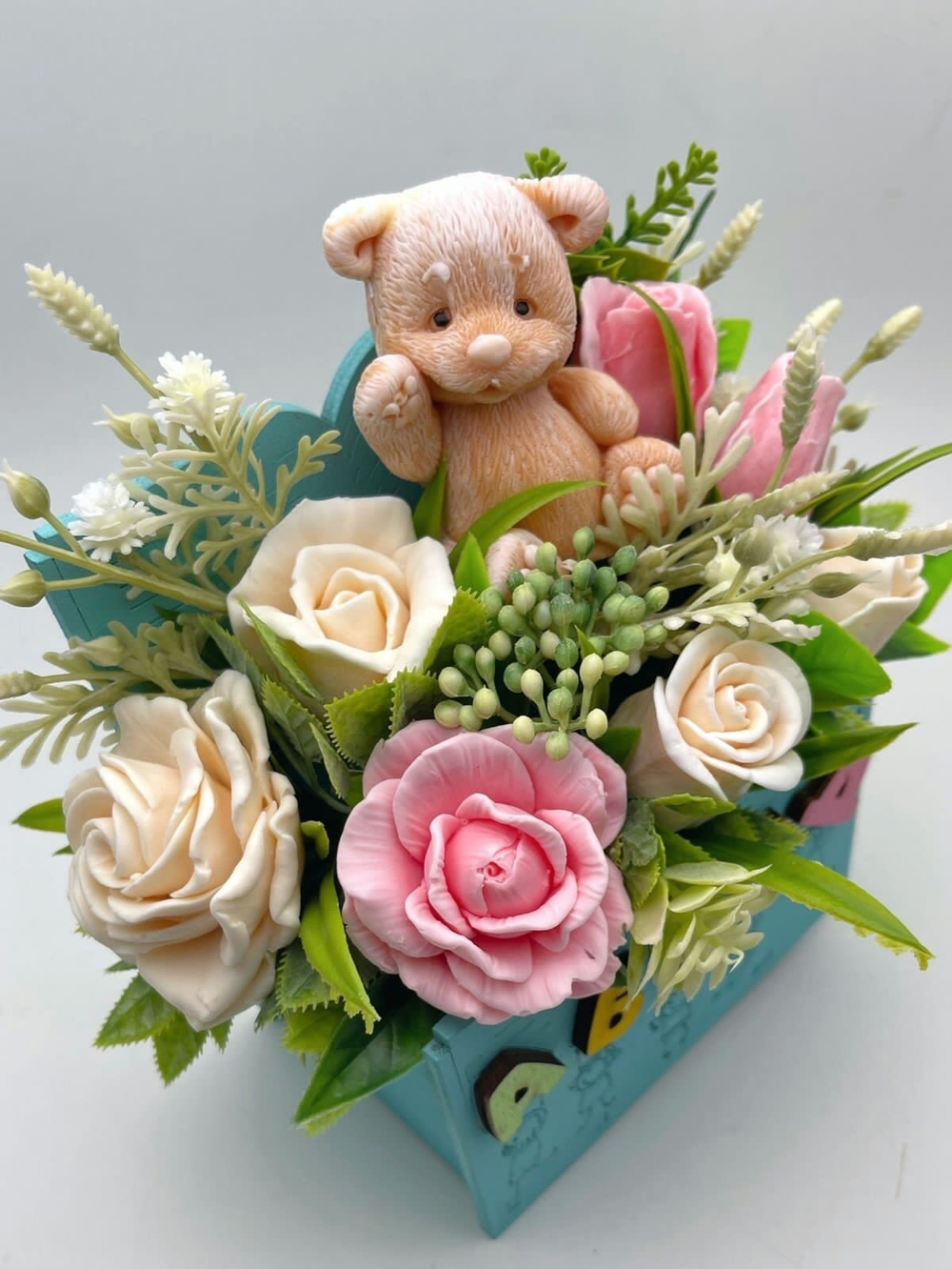 Букет из мыла для учителя Азбука