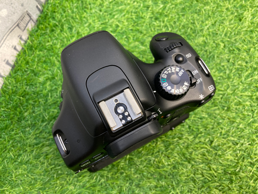Canon EOS 550D Kit 18-55m Покупка/Продажа