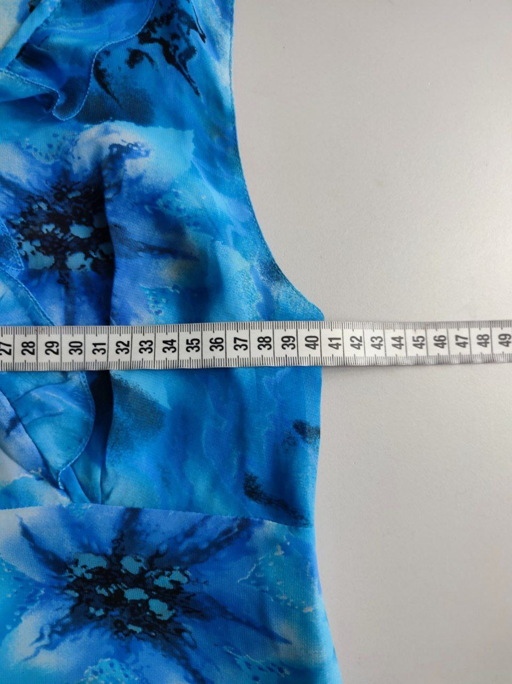 Платье стильное 40 размер