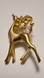 Новогодняя брошь олень