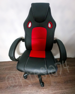 Игровое кресло черно-красное