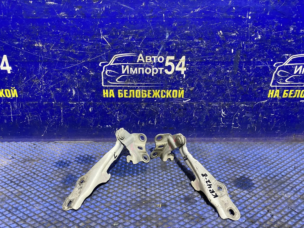 Петля капота левая TOYOTA LITEACE 1999