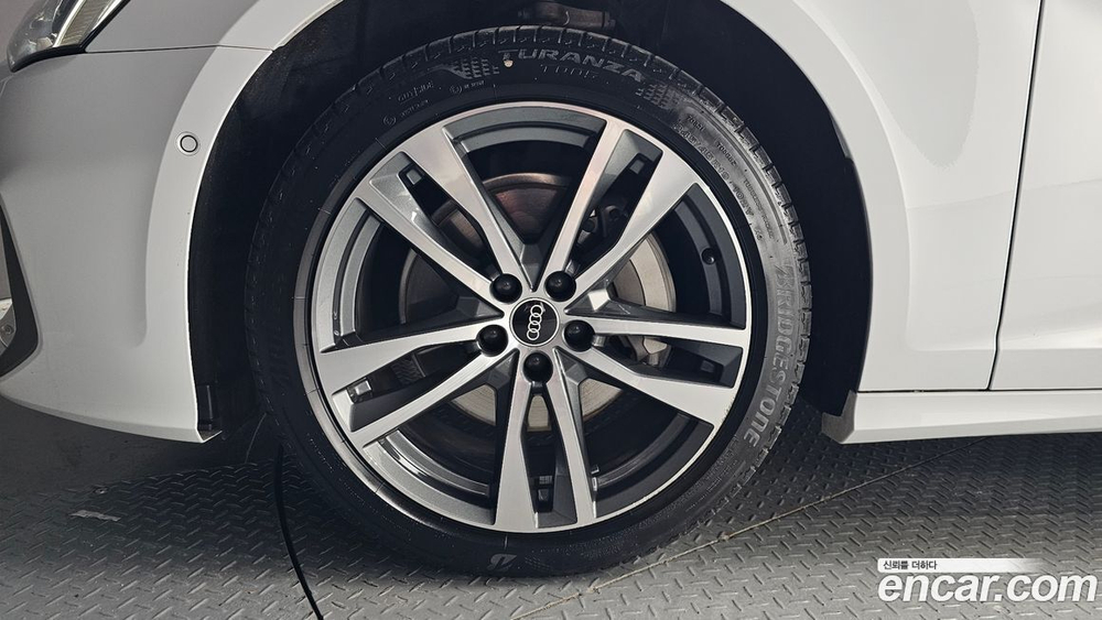 Audi A6 (C8) 45 TFSI (11.2021)