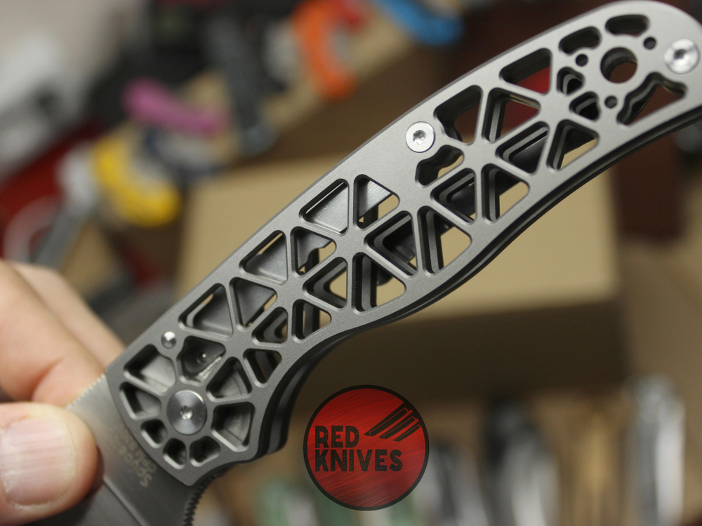 Нож Spyderco Edgerati - сатин клинок, рукоять светлый алюминий