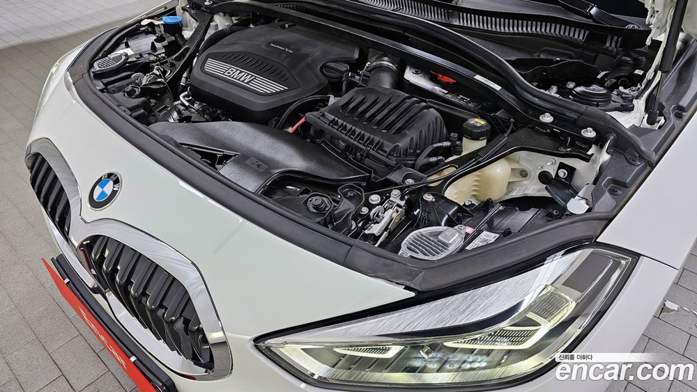BMW 1 Series (F40) 118d Joy (05.2021)