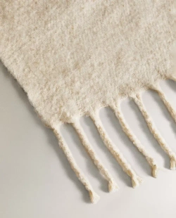 ZARA HOME ПЛЕД С БАХРОМОЙ, ЖЕЛТОВАТО-БЕЛЫЙ