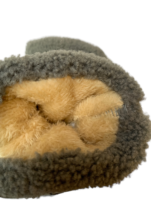 Варежки. Женские. Материал верха: Плюшевые. Подклад: Плюш-мех. Толстые. Внутри с мехом.12 шт в упаковке, разные цвета.