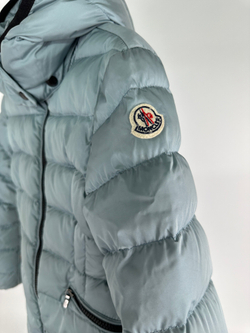 Пуховик Moncler