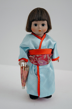 Япония .Кукла коллекционная Madame Alexander Dolls, 8,   Серия Народы мира. Размер 20см