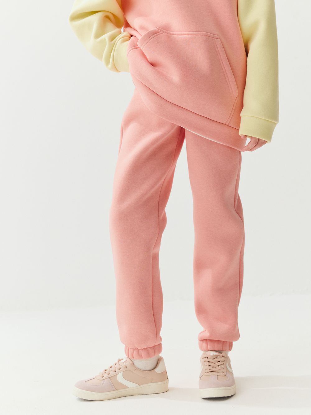 Джоггеры с карманами "Роза" утепленные 7+