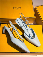 Босоножки Fendi