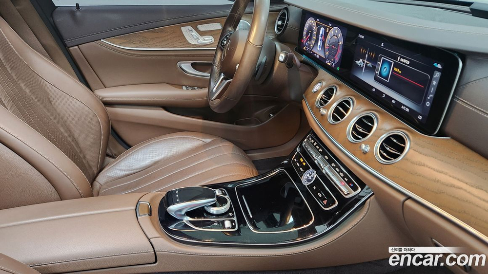 Mercedes-Benz E-Class W213 E300 4MATIC Exclusive (03.2020)