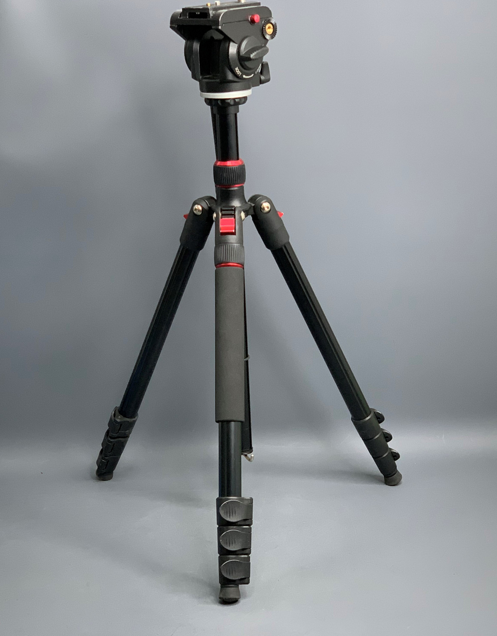 Falcon Eyes CinemaPRO VT-1695