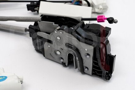 Автоматические доводчики на 4 двери для Toyota и Lexus 2014+ - Radiola RDL-SAT-Z01