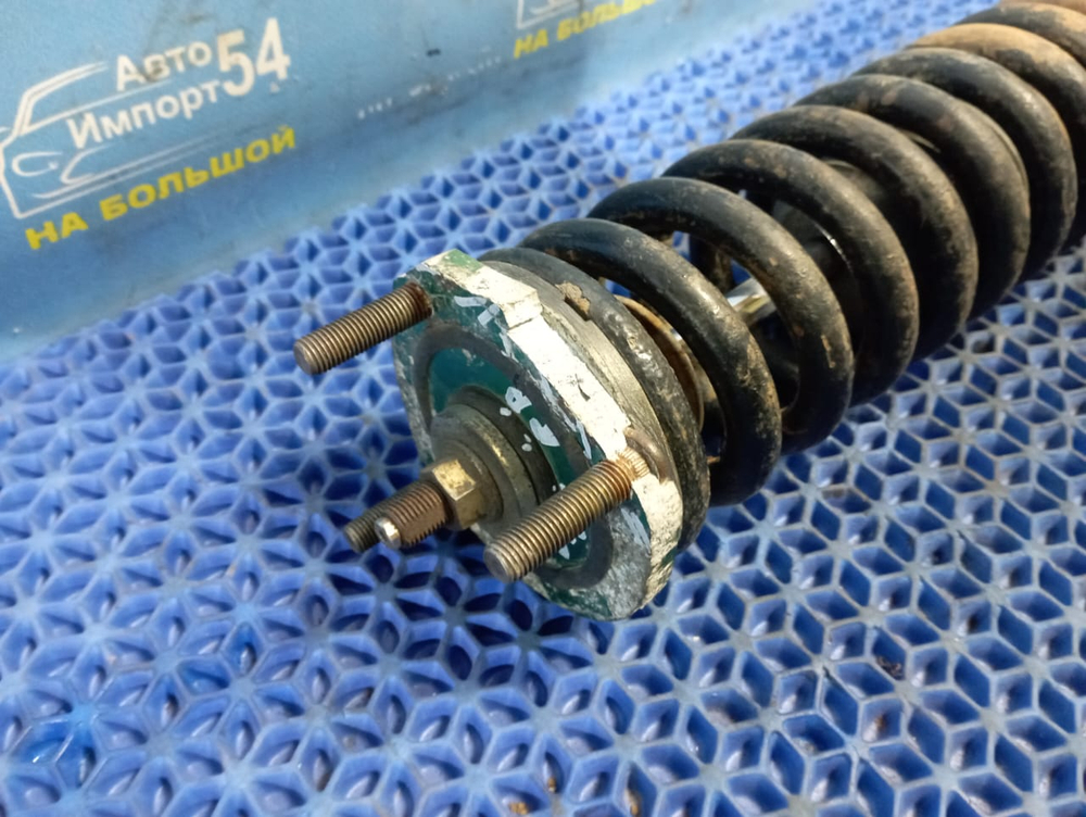 Стойка задняя правая LEXUS GS300 1999