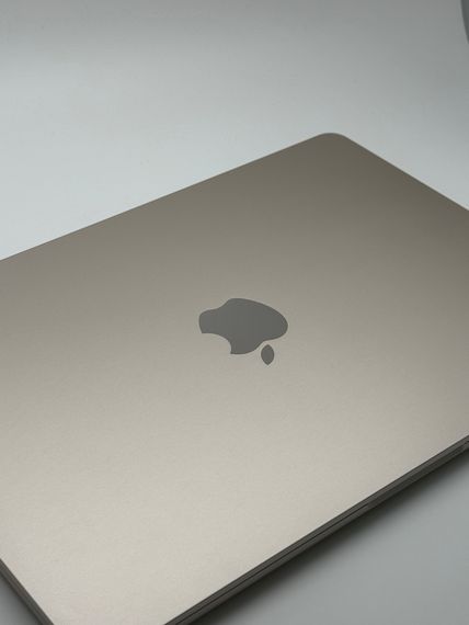 MacBook Air 13 M4 24/512gb Starlight
