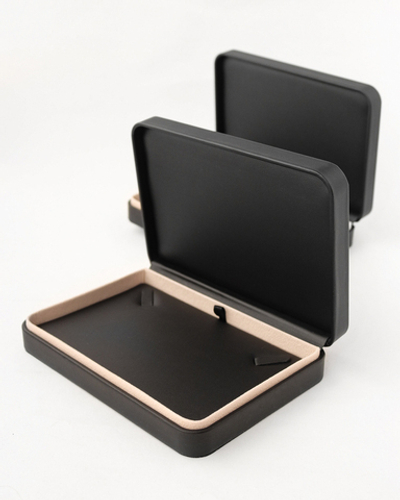 Футляр эксклюзивный, серия "ГРАФИНЯ", 176х123х37 мм