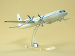 Модель самолета Ил-18 (М1:100, Мир НПП)