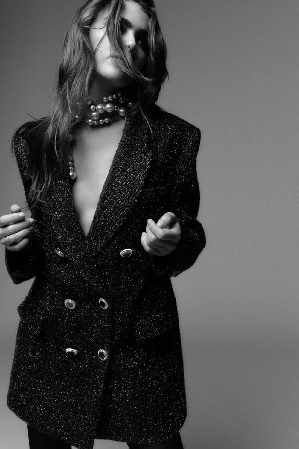 ZARA ДВУБОРТНЫЙ БЛЕЙЗЕР С МЕТАЛЛИЗИРОВАННОЙ НИТЬЮ, ЧЕРНЫЙ