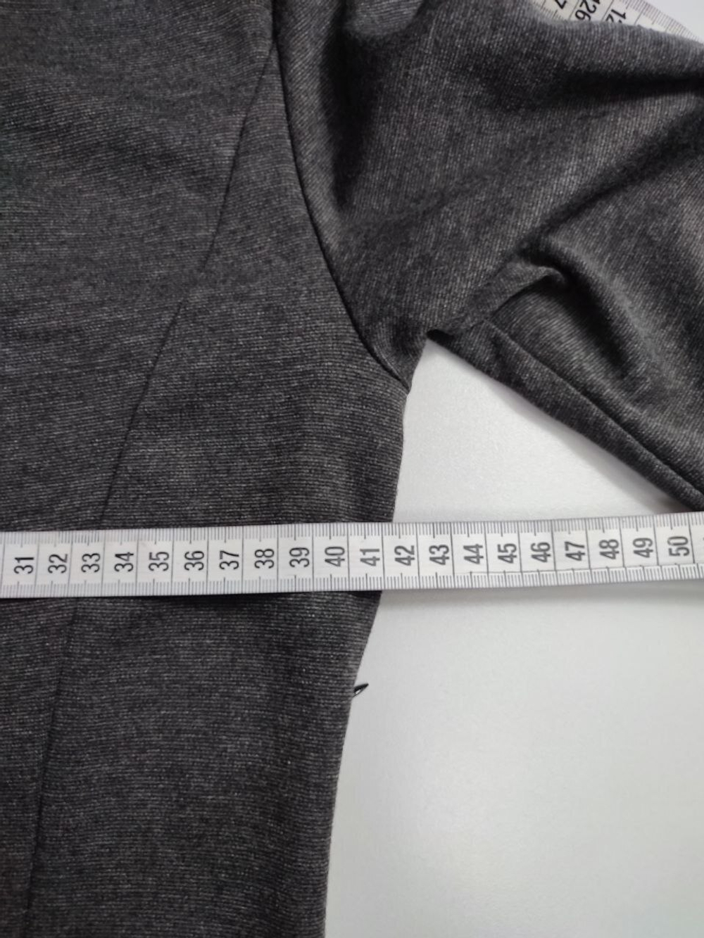 Платье  Jennifer с вырезом на спине 48 размер