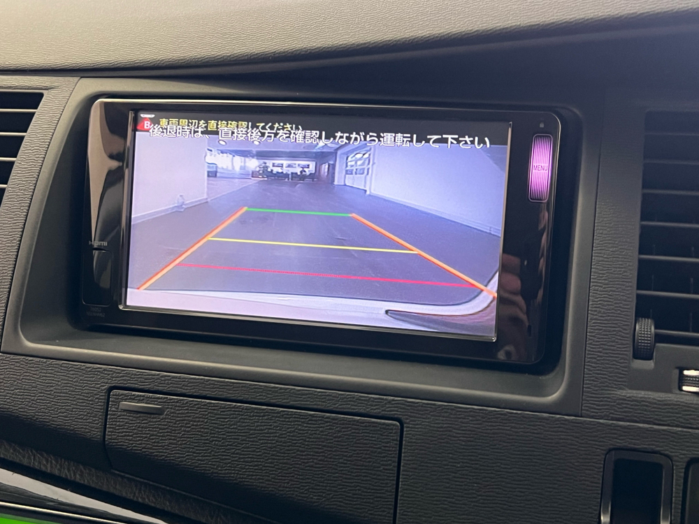 Toyota Isis, 2012 год