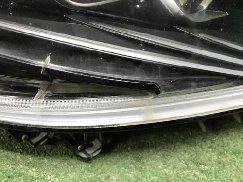 Битая Фара правая Lexus LS 5 (2017-2021) LED