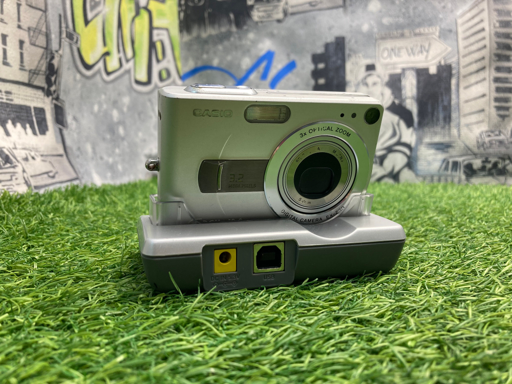 Casio Exilim Zoom EX-Z30